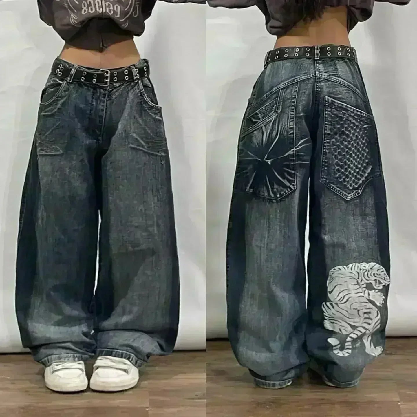 Street Trend Embroidered Loose Jeans - Unisex